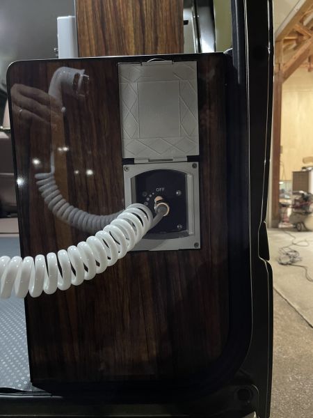 2022/10　キャンピングカー仕様にカスタム依頼【完成いたしました】